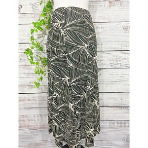 JM Collection Skirt size Small Black White Mesh Long A Line Stretch Tropical